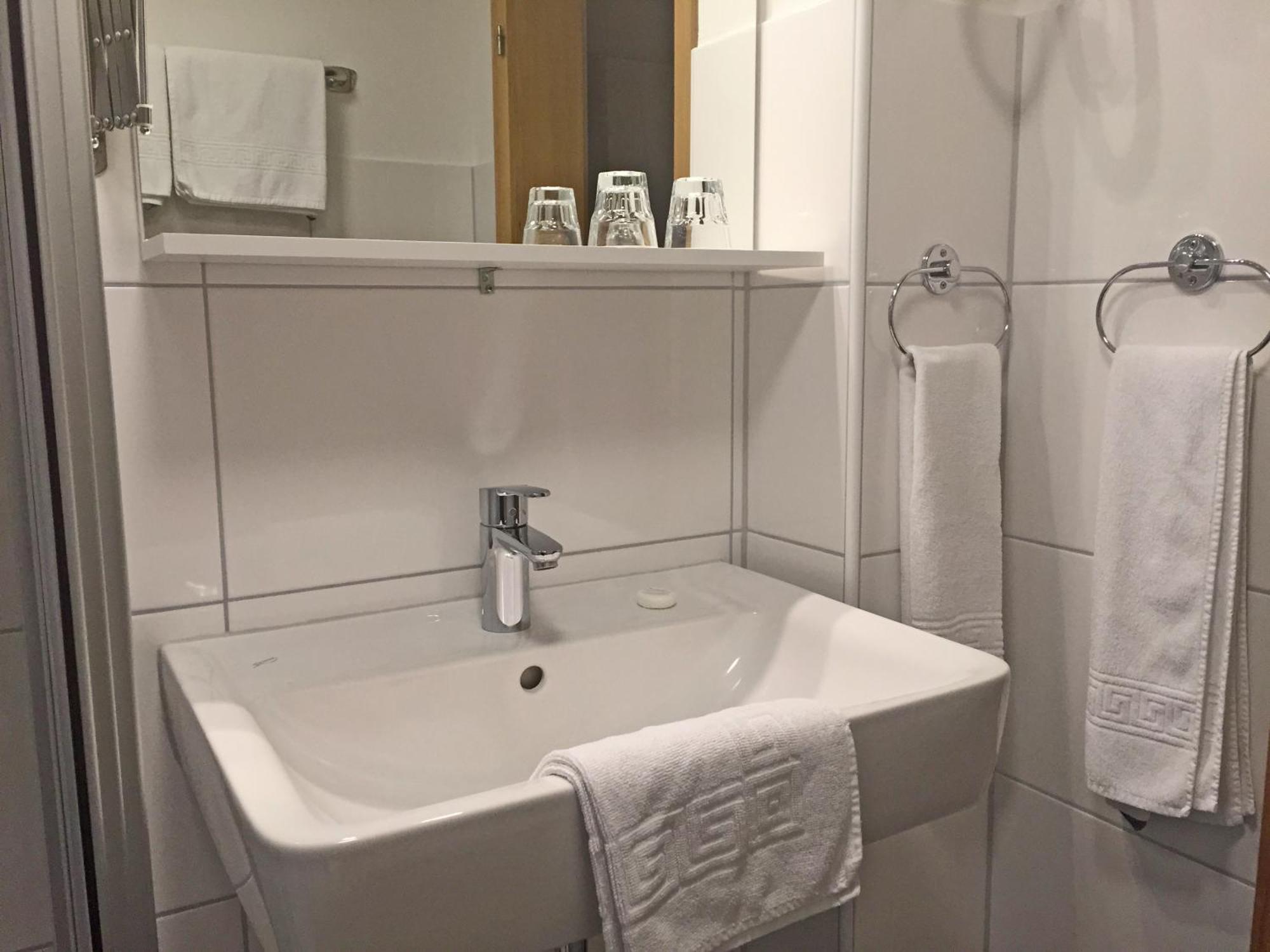 Hotel Flurschuetz لينهشتات الغرفة الصورة